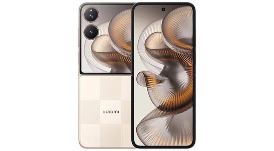 Flip5 Flip-Style Foldable Smartphones